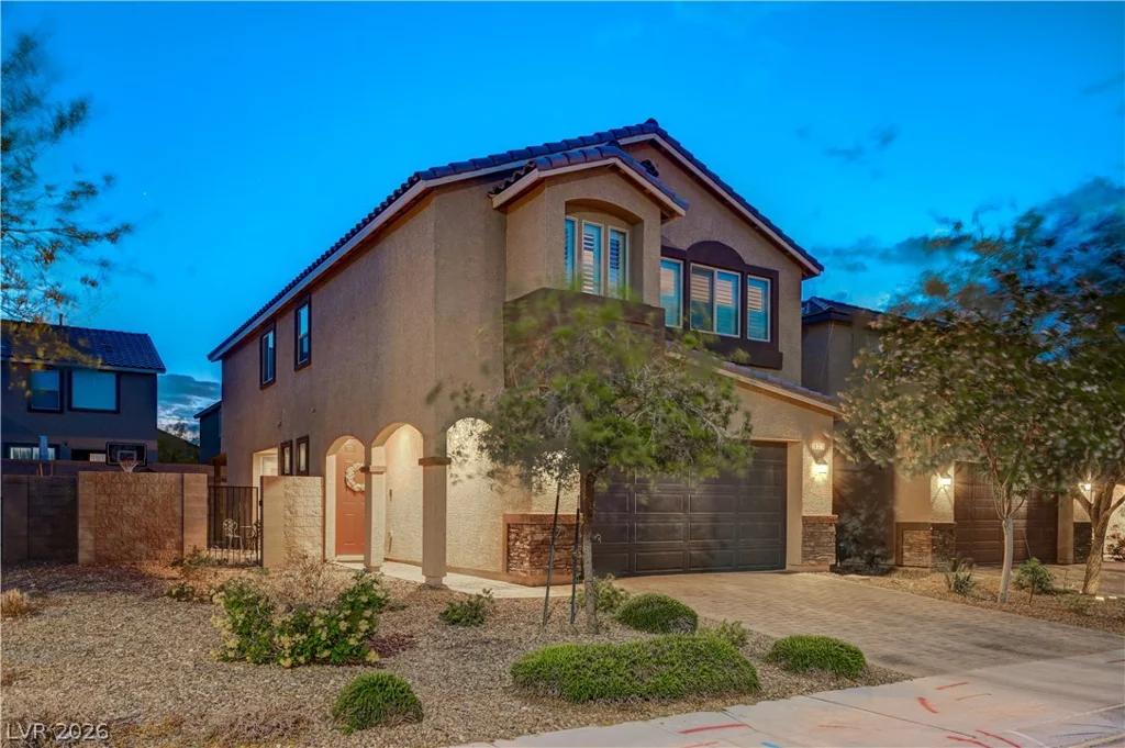 9327 Chieftain, Las Vegas, NV 89178