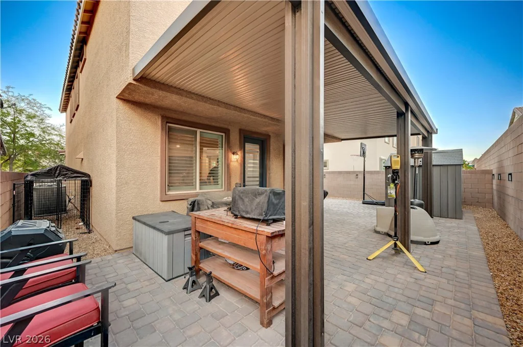 9327 Chieftain, Las Vegas, NV 89178