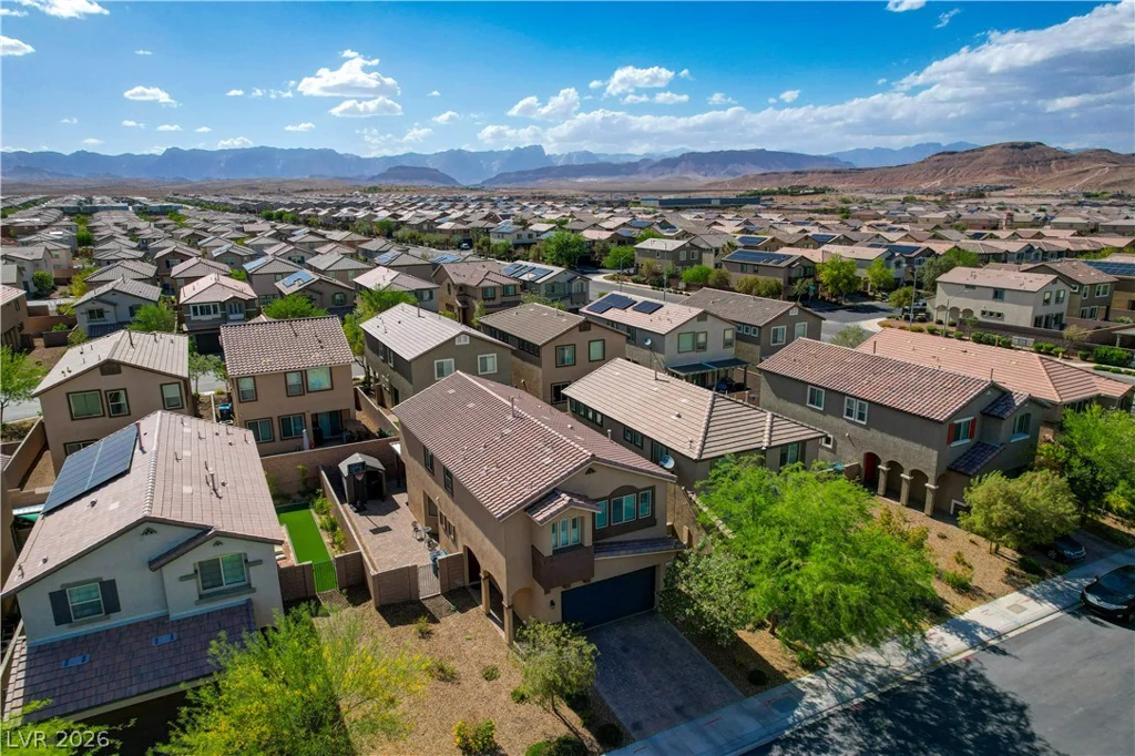 9327 Chieftain, Las Vegas, NV 89178