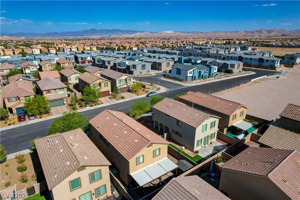9327 Chieftain, Las Vegas, NV 89178