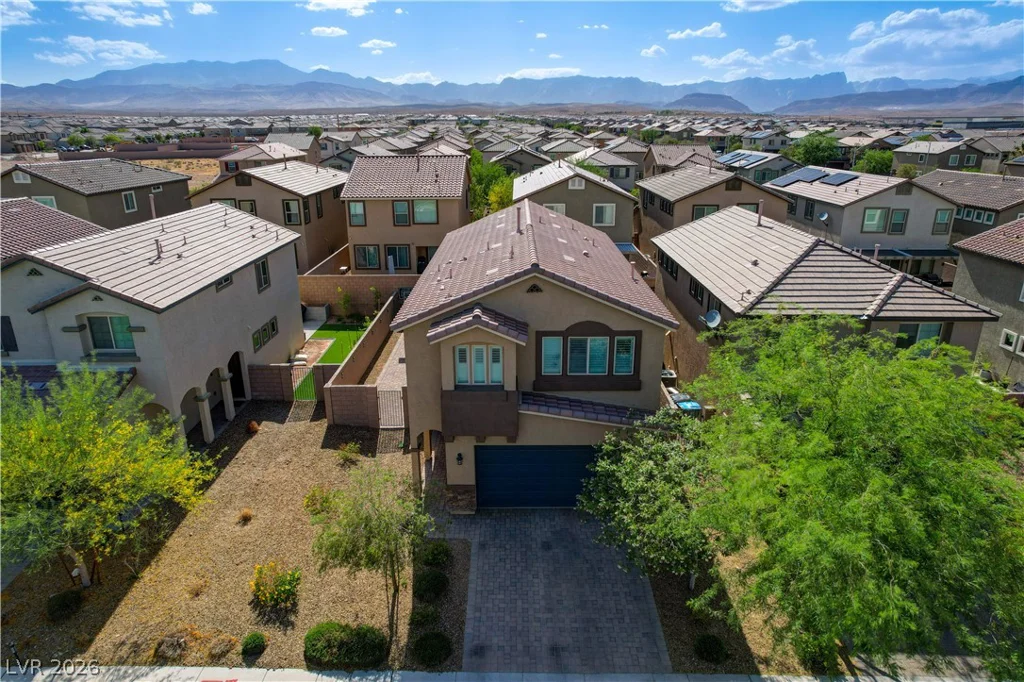 9327 Chieftain, Las Vegas, NV 89178