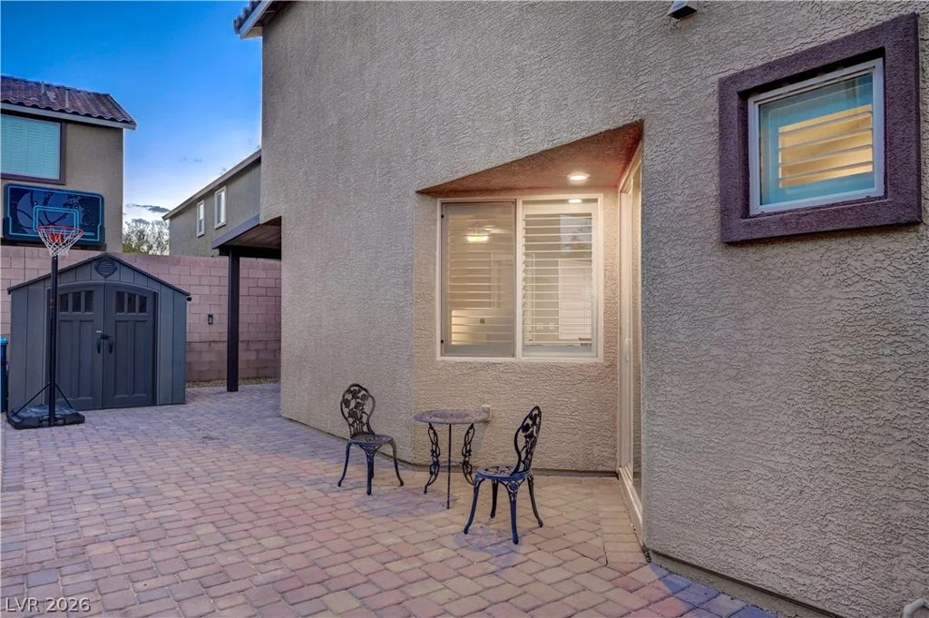 9327 Chieftain, Las Vegas, NV 89178