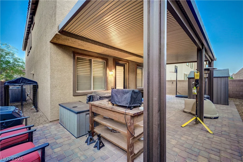 9327 Chieftain, Las Vegas, NV 89178