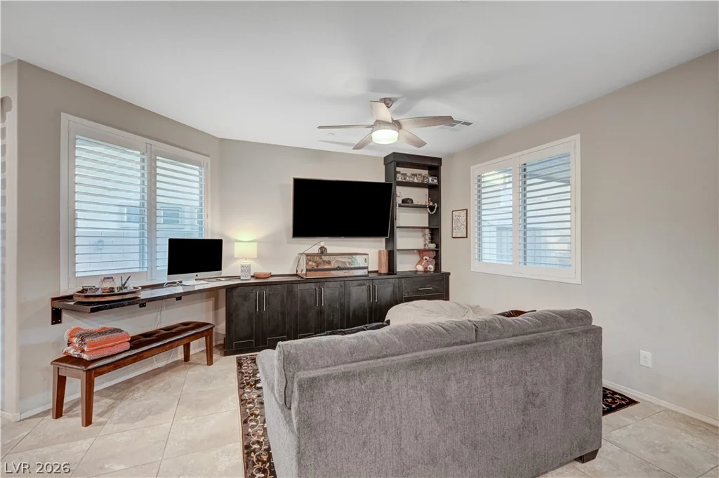 9327 Chieftain, Las Vegas, NV 89178