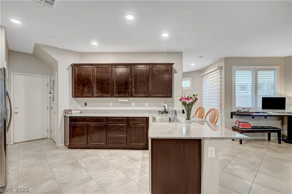 9327 Chieftain, Las Vegas, NV 89178