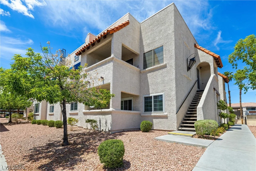 101 Luna, Las Vegas, NV 89145
