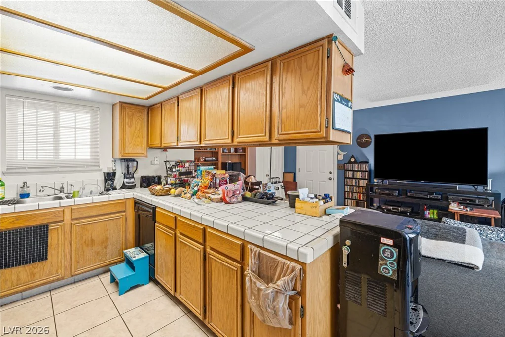 101 Luna, Las Vegas, NV 89145