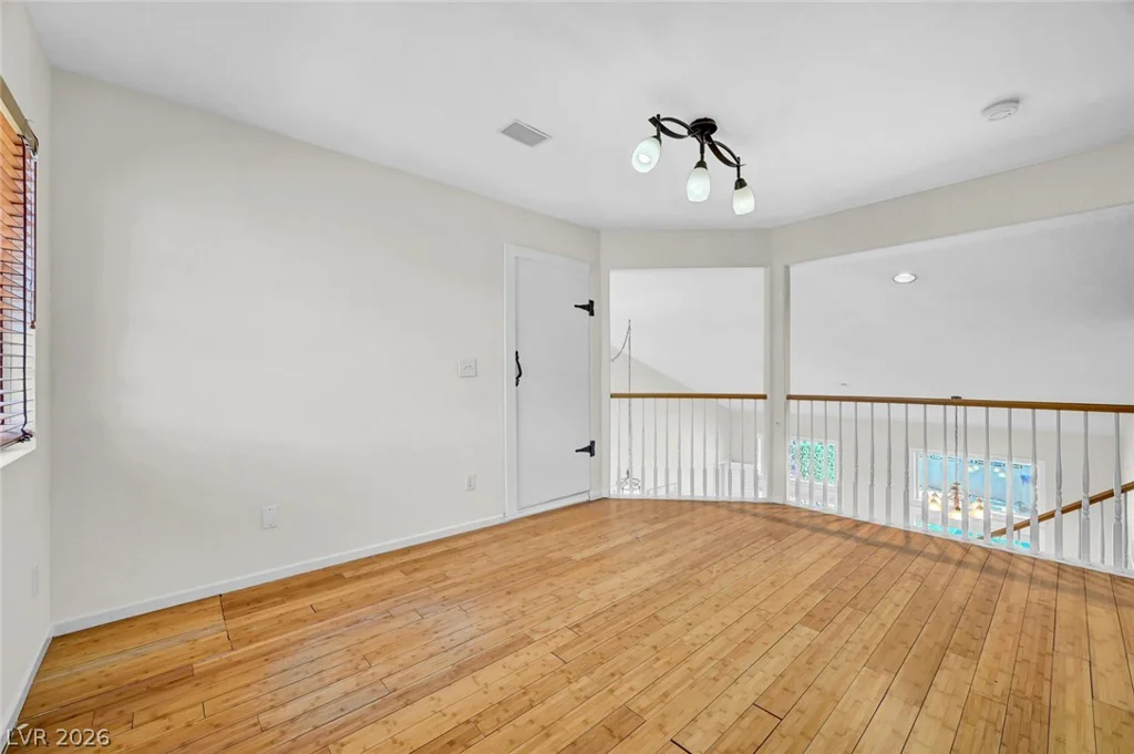 8963 Crystal Lagoon, Las Vegas, NV 89147