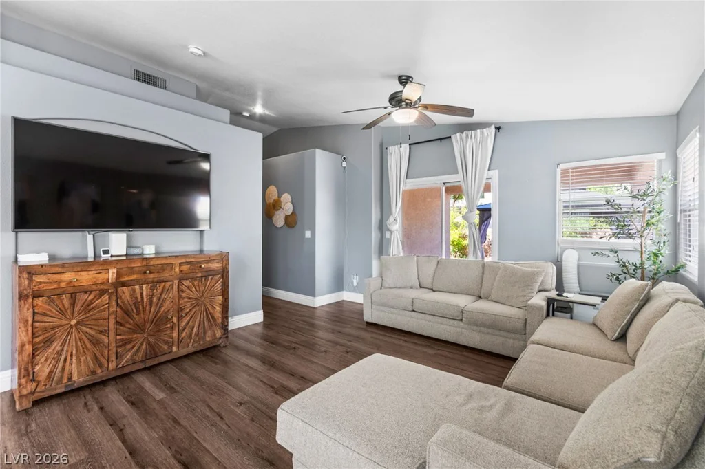 7634 Whispering Marsh, Las Vegas, NV 89131