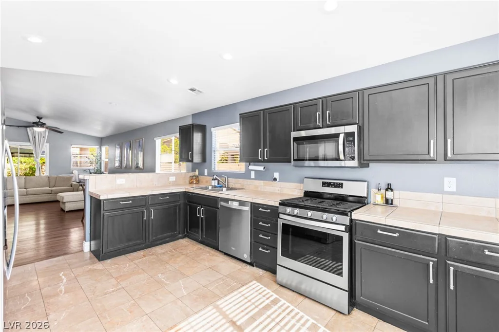 7634 Whispering Marsh, Las Vegas, NV 89131