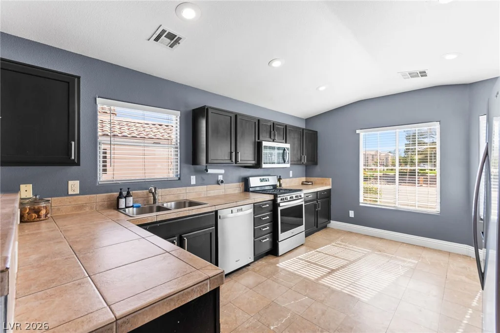 7634 Whispering Marsh, Las Vegas, NV 89131