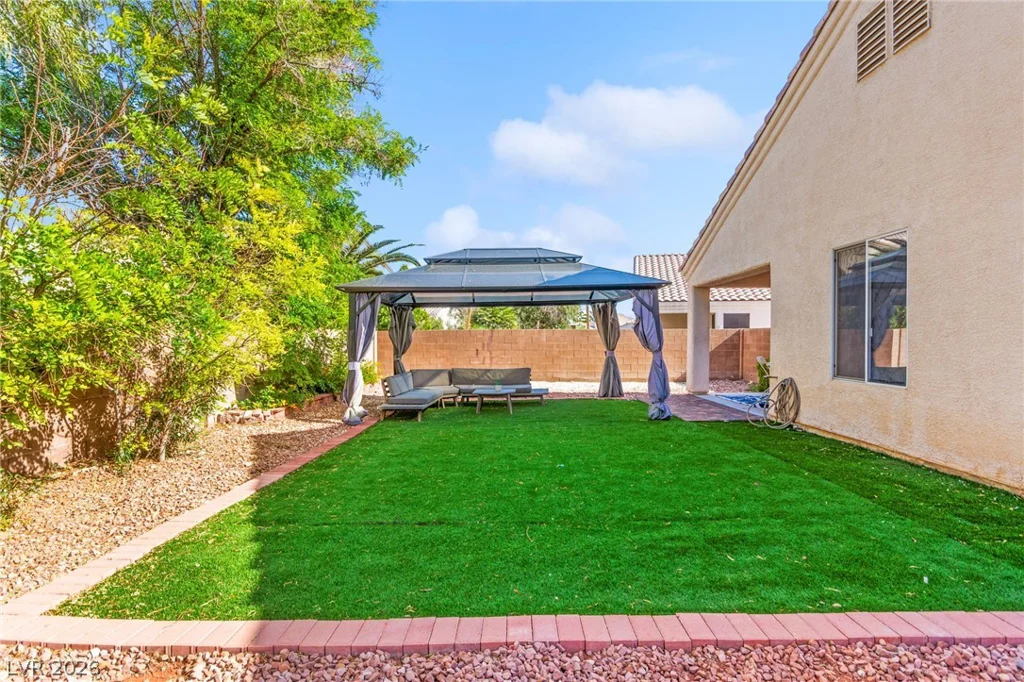 7634 Whispering Marsh, Las Vegas, NV 89131