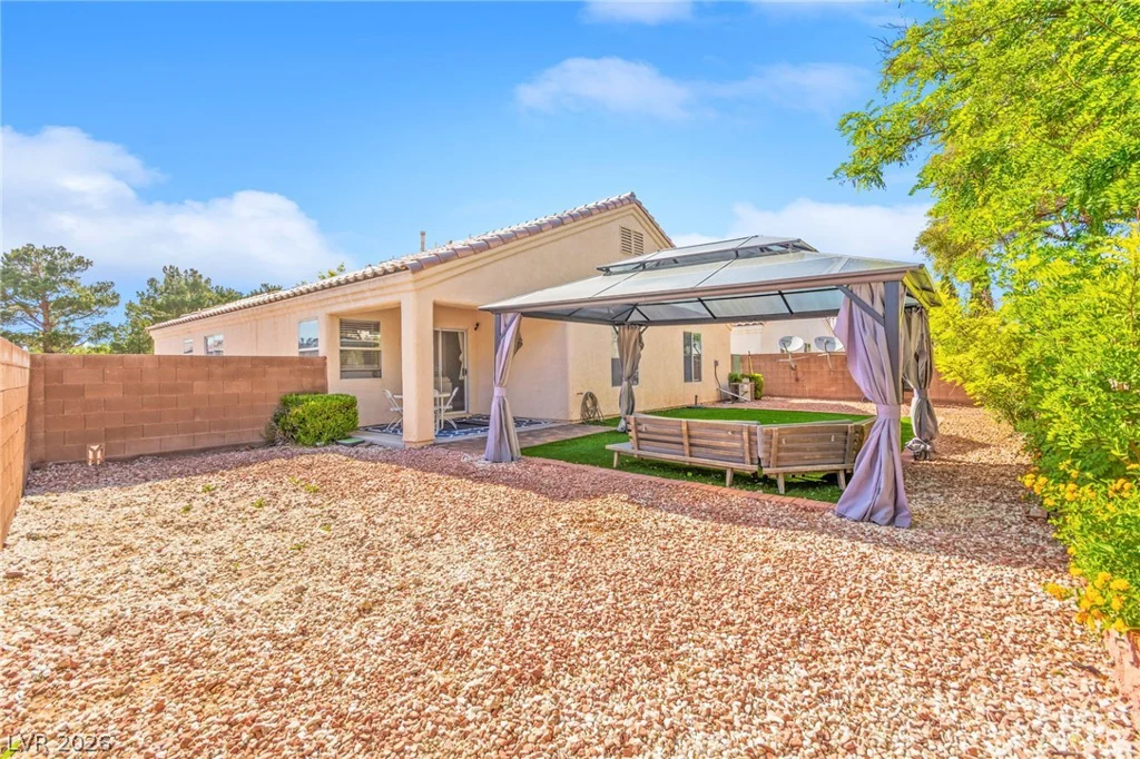 7634 Whispering Marsh, Las Vegas, NV 89131