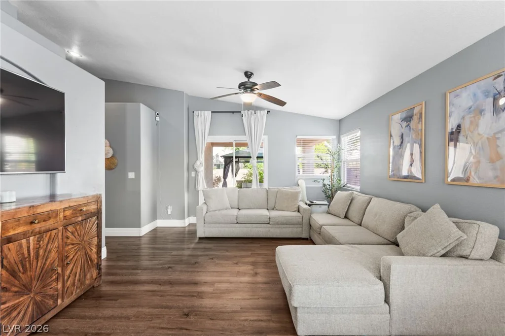 7634 Whispering Marsh, Las Vegas, NV 89131