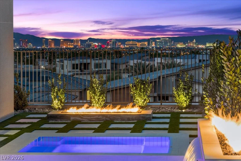 10907 Rossa Peak, Las Vegas, NV 89135