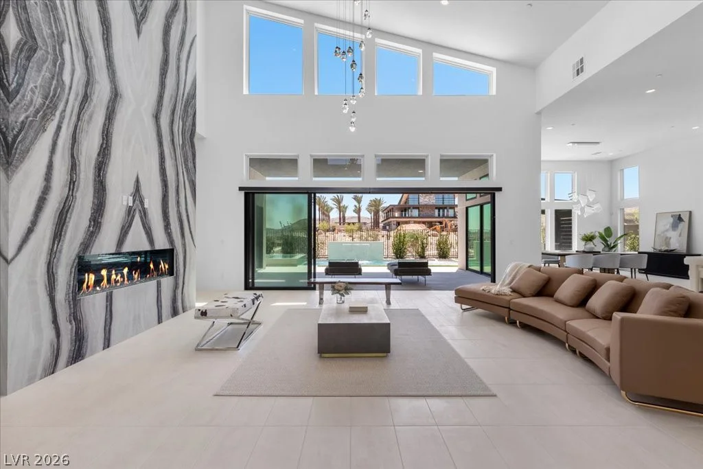10907 Rossa Peak, Las Vegas, NV 89135