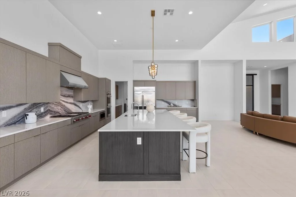 10907 Rossa Peak, Las Vegas, NV 89135