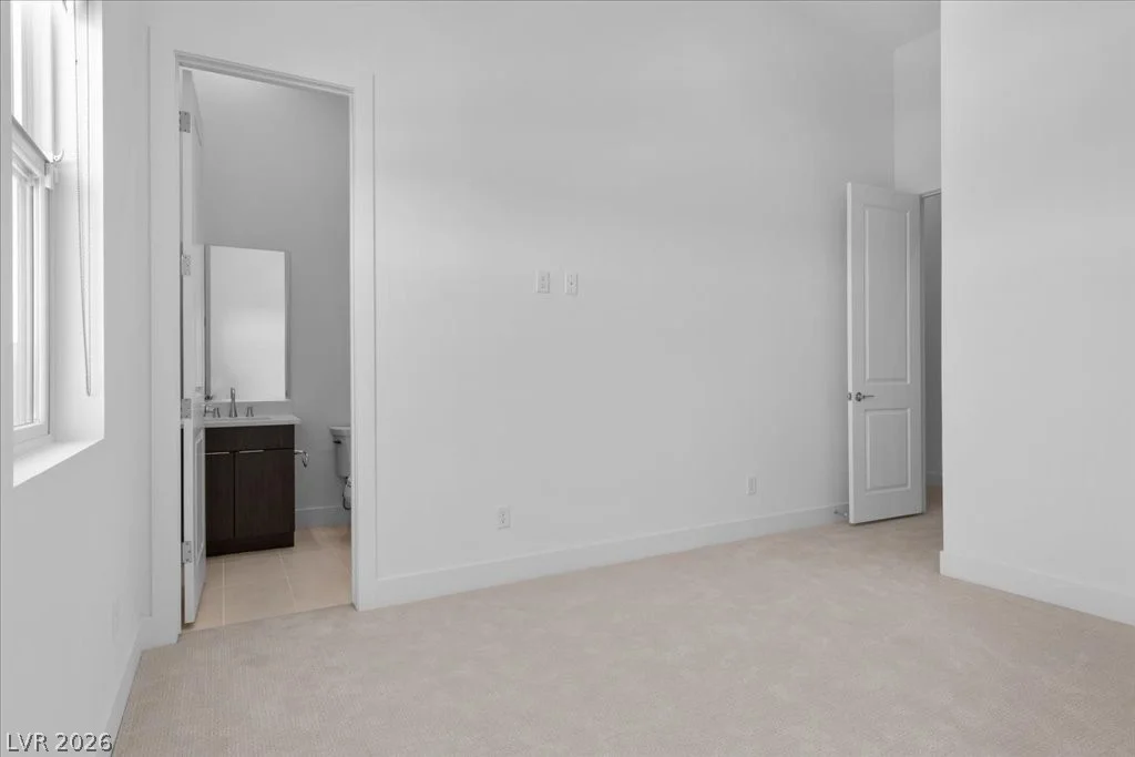 10907 Rossa Peak, Las Vegas, NV 89135
