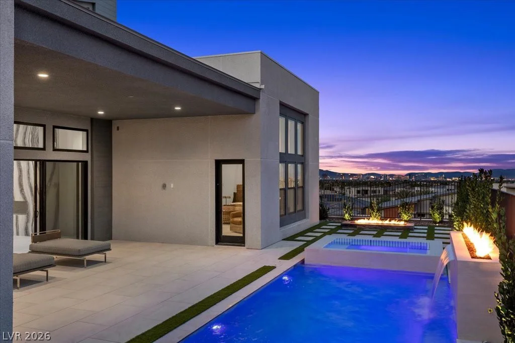 10907 Rossa Peak, Las Vegas, NV 89135