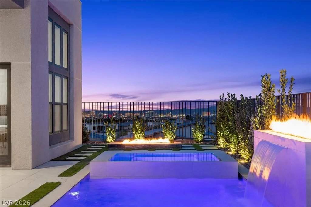 10907 Rossa Peak, Las Vegas, NV 89135