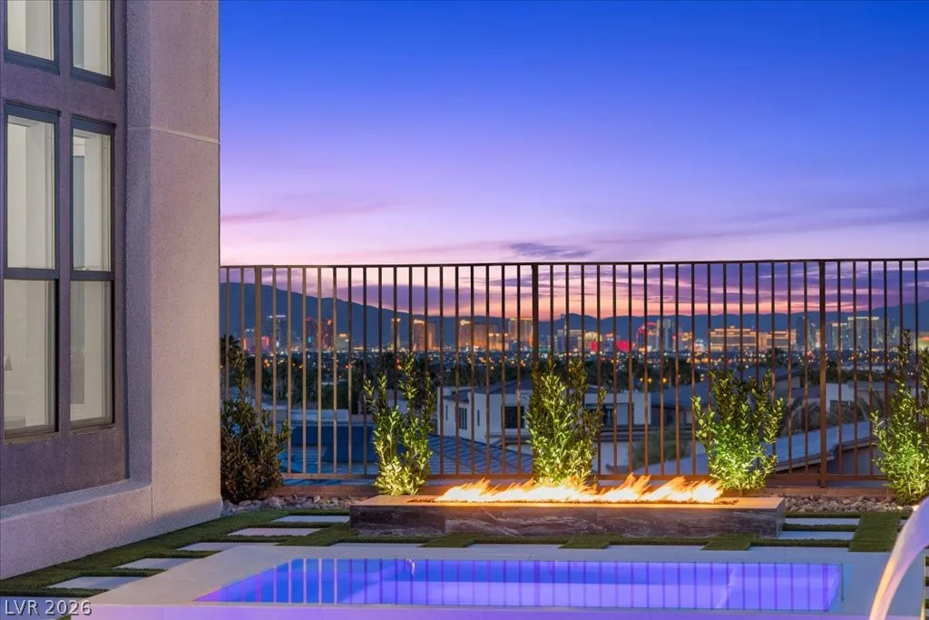 10907 Rossa Peak, Las Vegas, NV 89135