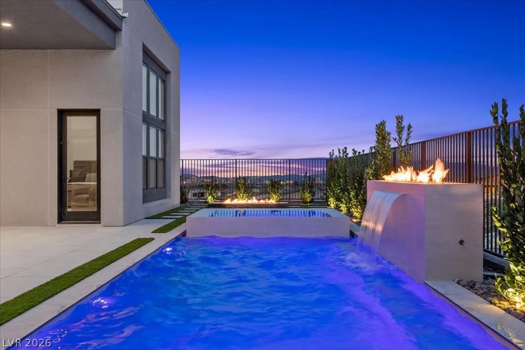 10907 Rossa Peak, Las Vegas, NV 89135