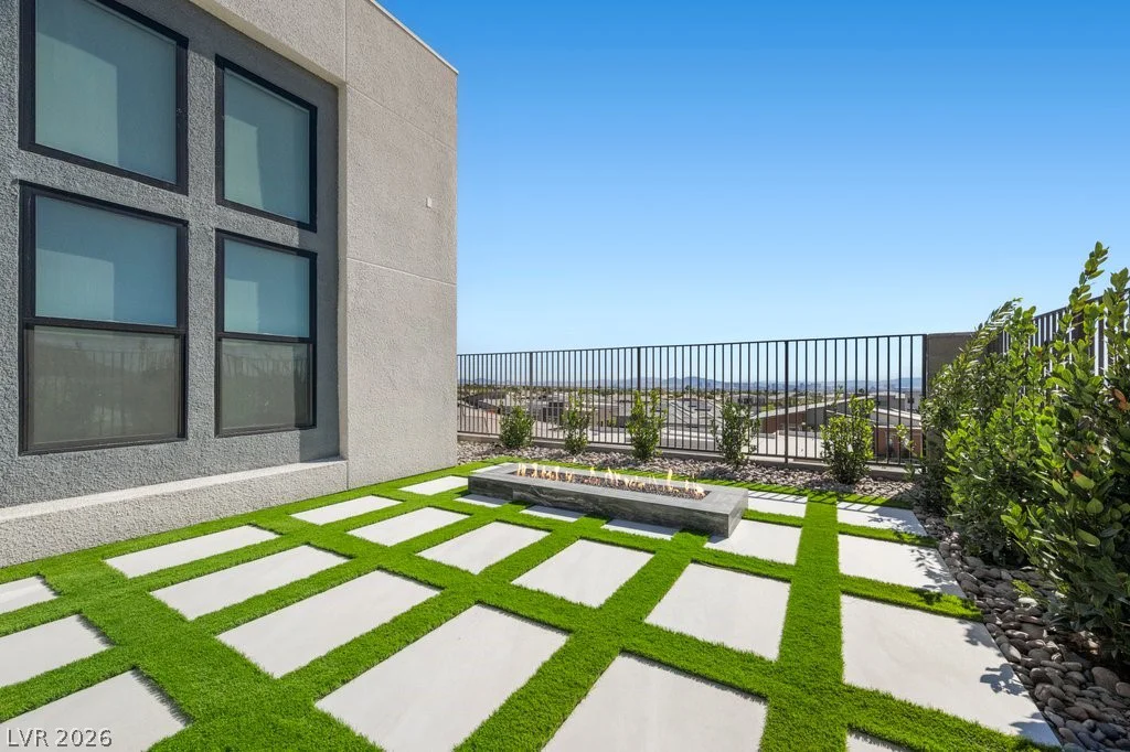 10907 Rossa Peak, Las Vegas, NV 89135