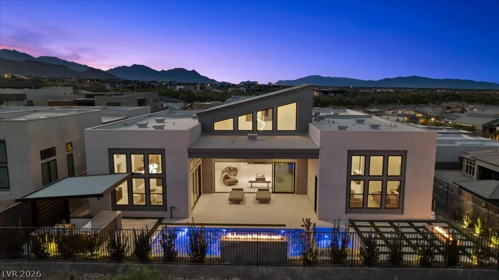 10907 Rossa Peak, Las Vegas, NV 89135