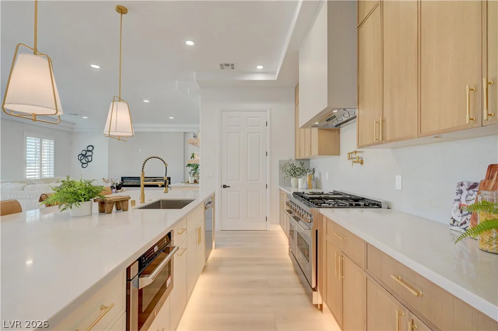 2290 Casa Bella, Las Vegas, NV 89117