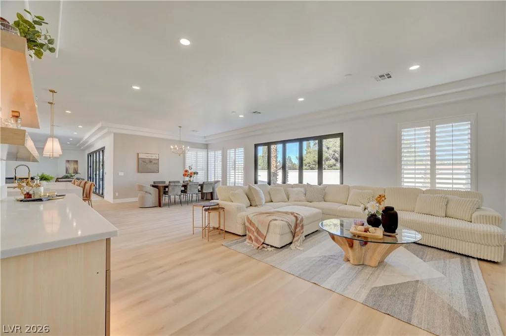 2290 Casa Bella, Las Vegas, NV 89117