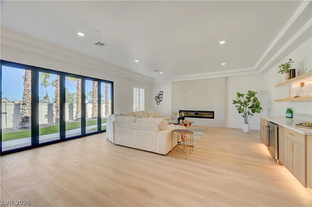 2290 Casa Bella, Las Vegas, NV 89117