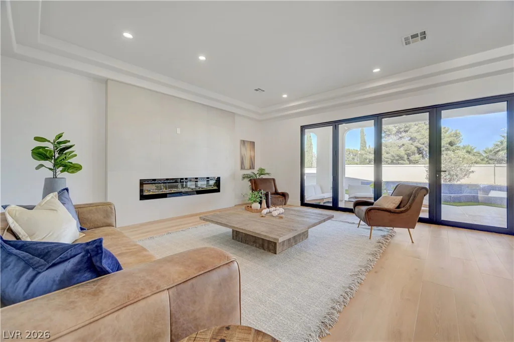 2290 Casa Bella, Las Vegas, NV 89117