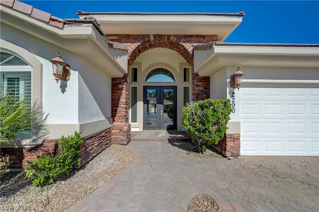 2290 Casa Bella, Las Vegas, NV 89117