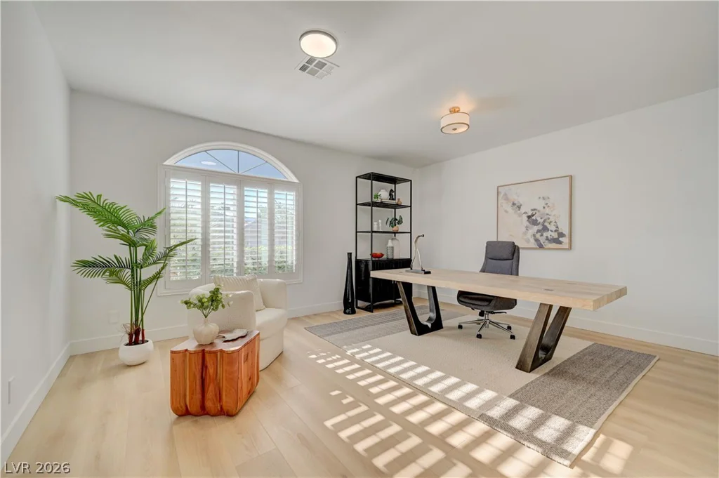 2290 Casa Bella, Las Vegas, NV 89117