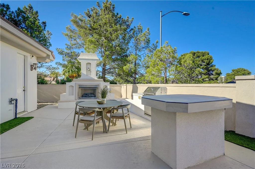 2290 Casa Bella, Las Vegas, NV 89117