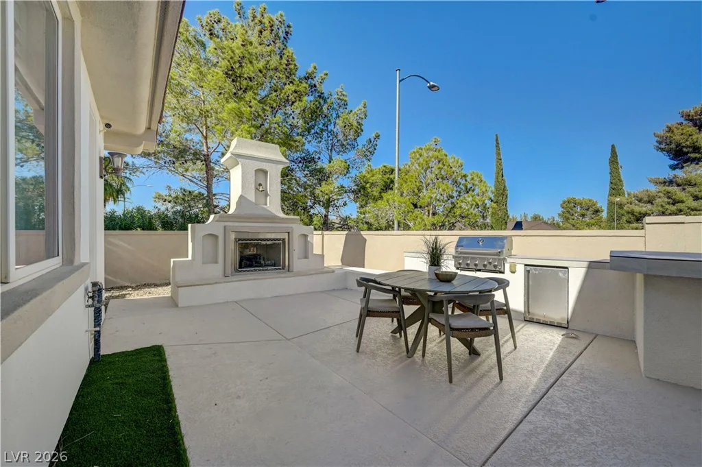 2290 Casa Bella, Las Vegas, NV 89117