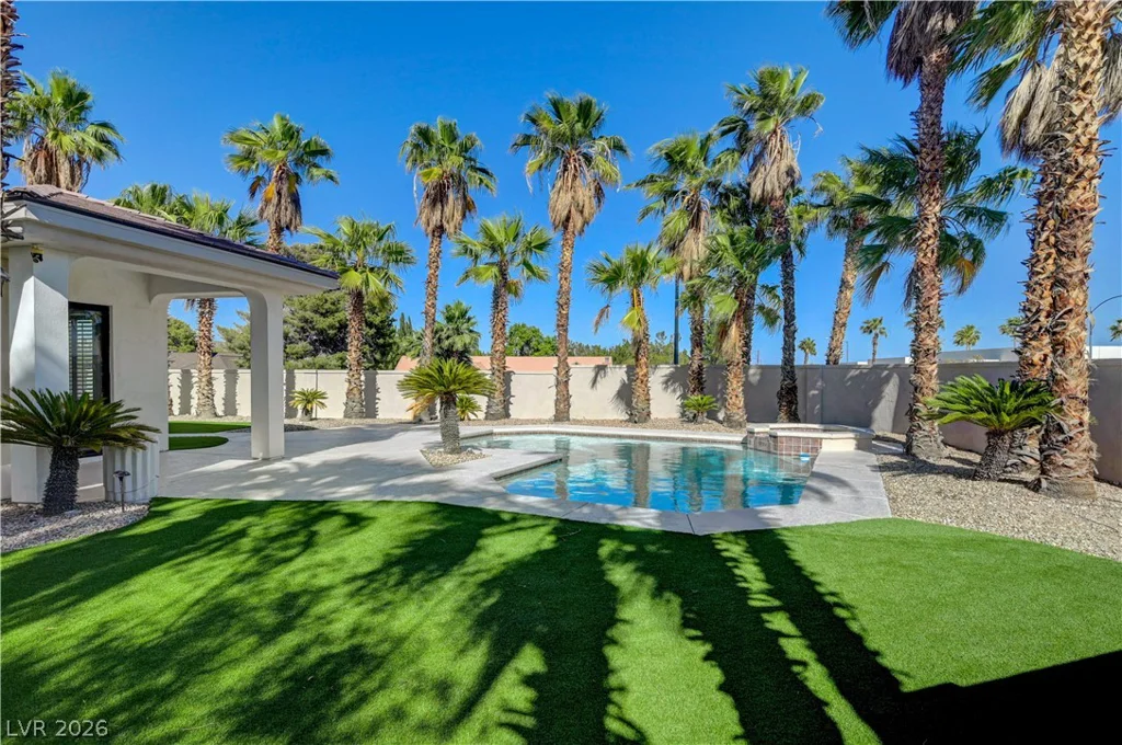 2290 Casa Bella, Las Vegas, NV 89117