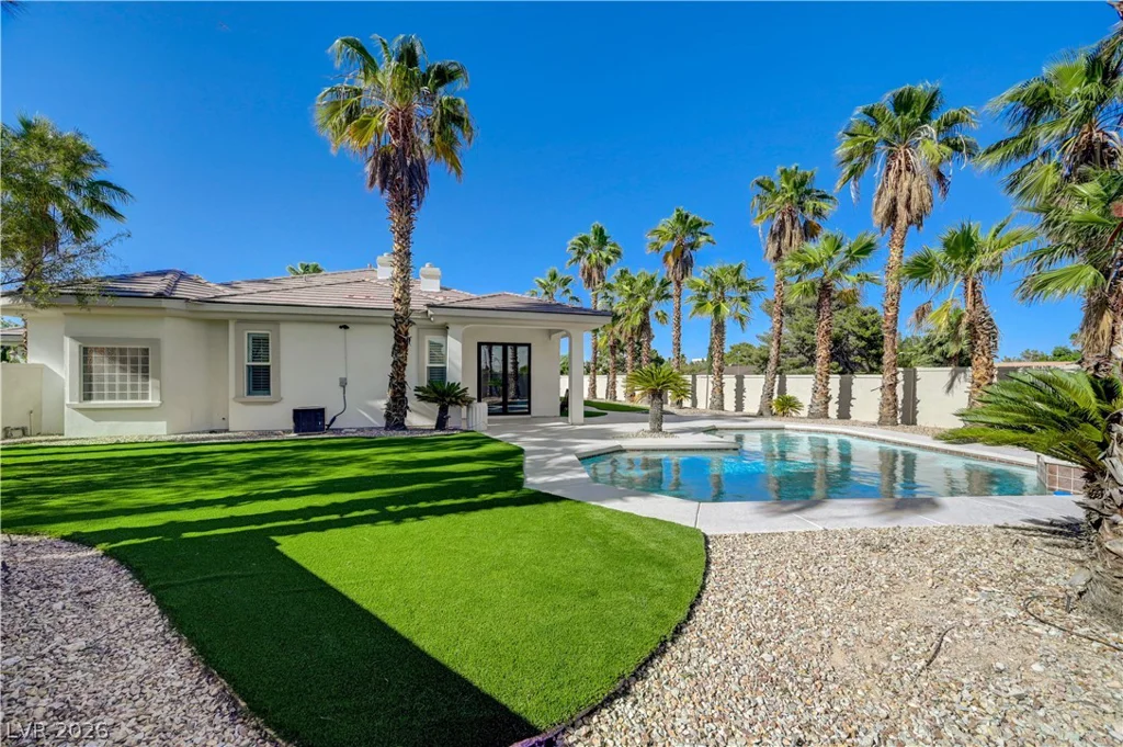 2290 Casa Bella, Las Vegas, NV 89117