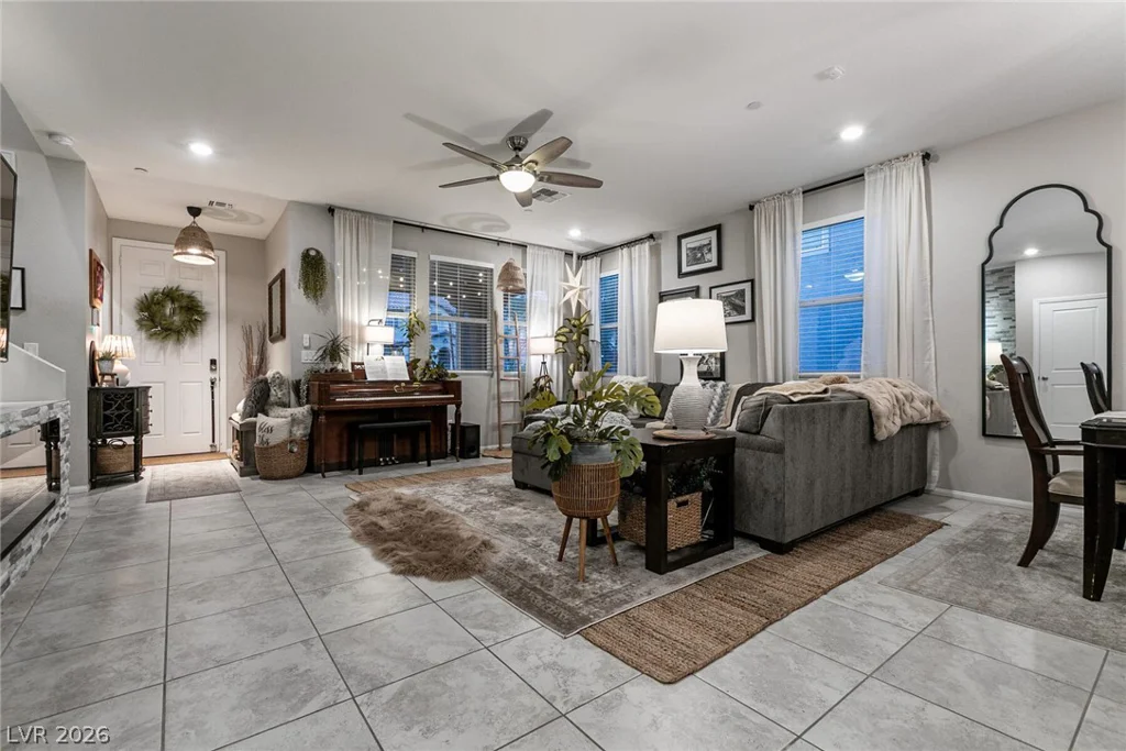 1009 Belton Lake, North Las Vegas, NV 89086