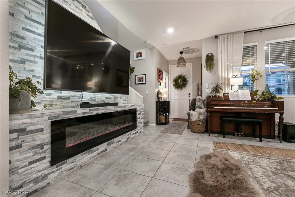 1009 Belton Lake, North Las Vegas, NV 89086