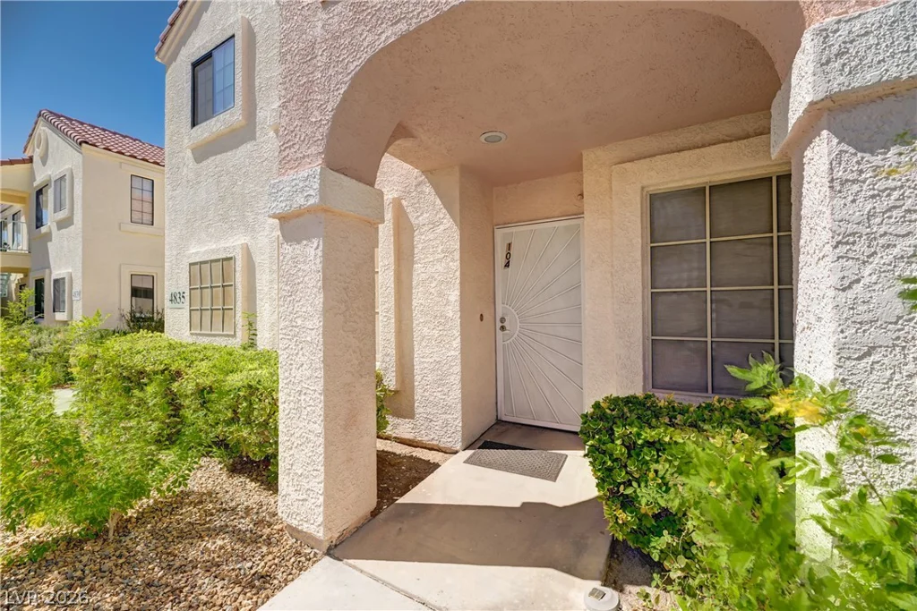 4835 Torrey Pines, Las Vegas, NV 89103