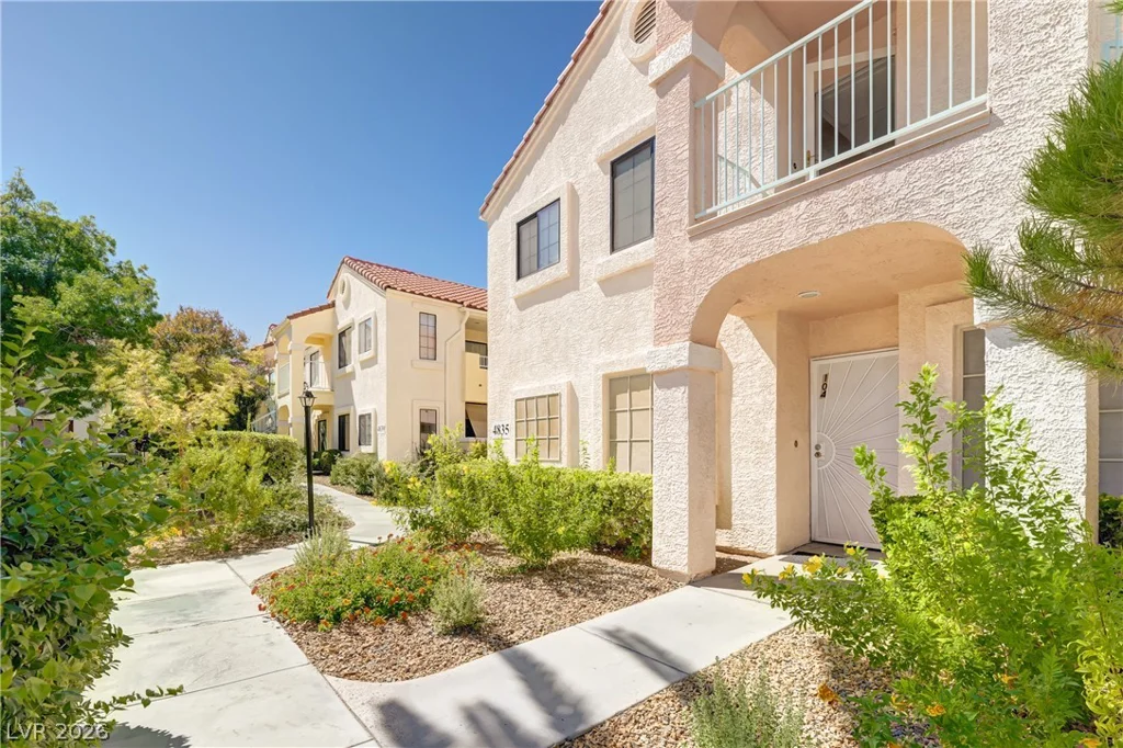 4835 Torrey Pines, Las Vegas, NV 89103