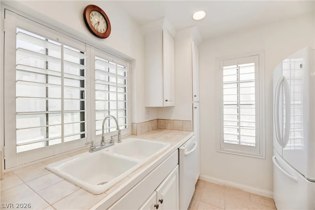 4835 Torrey Pines, Las Vegas, NV 89103