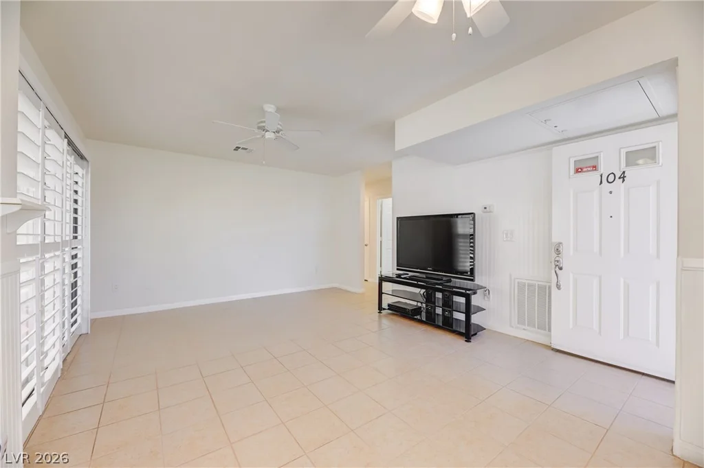 4835 Torrey Pines, Las Vegas, NV 89103