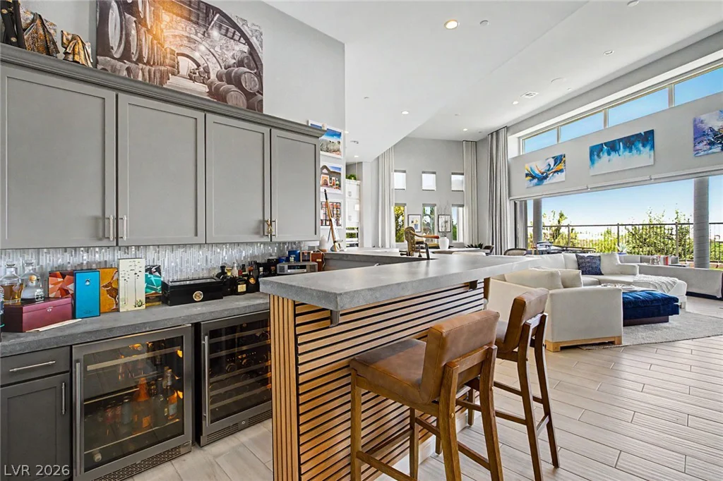 6014 Willow Ridge, Las Vegas, NV 89135