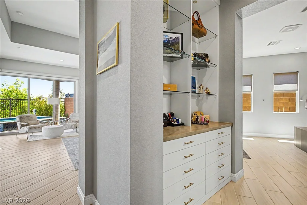 6014 Willow Ridge, Las Vegas, NV 89135