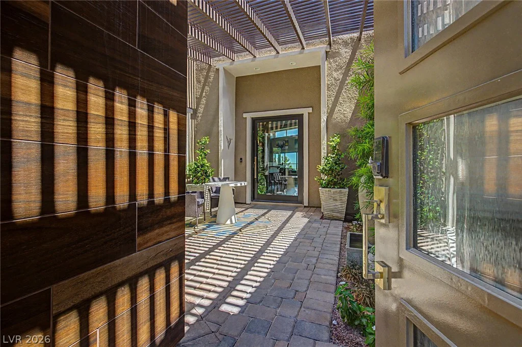 6014 Willow Ridge, Las Vegas, NV 89135
