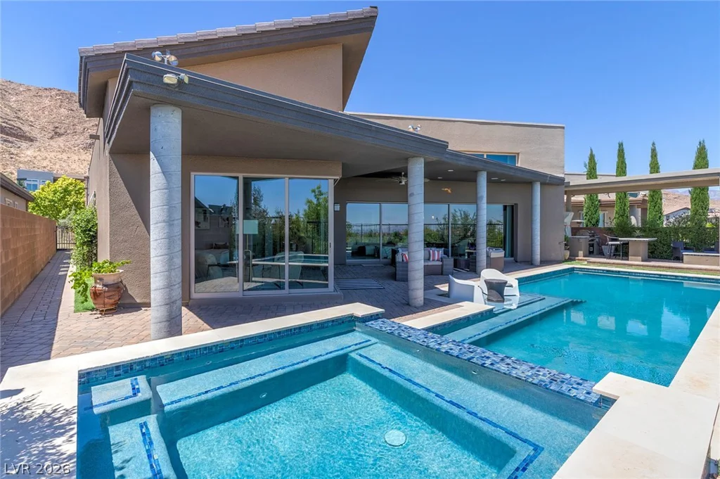 6014 Willow Ridge, Las Vegas, NV 89135