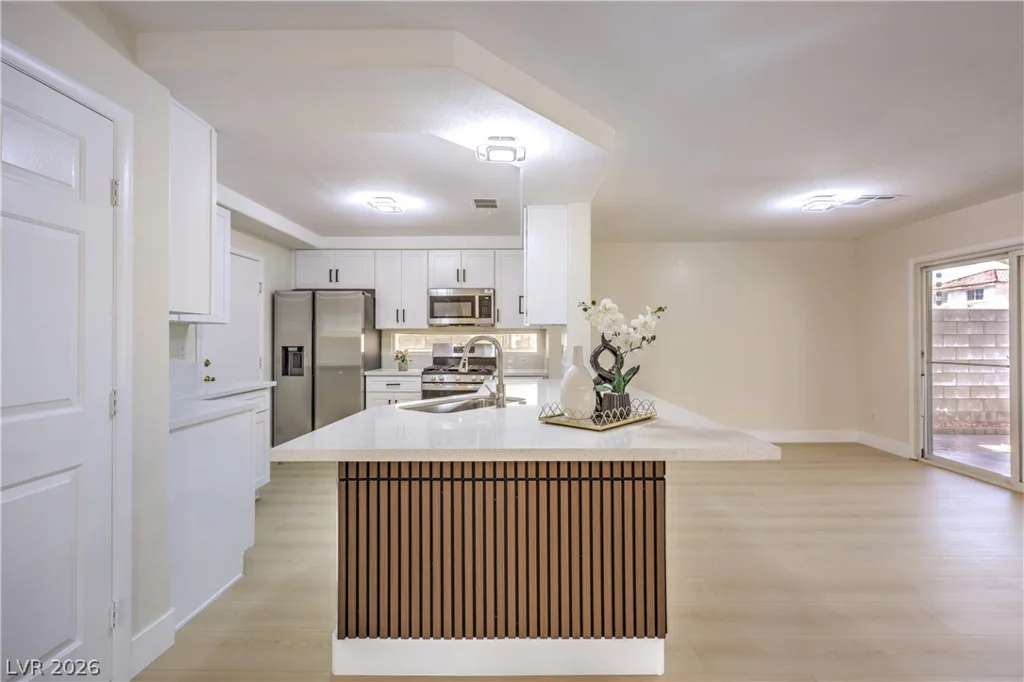 10034 Basalt Hollow, Las Vegas, NV 89148