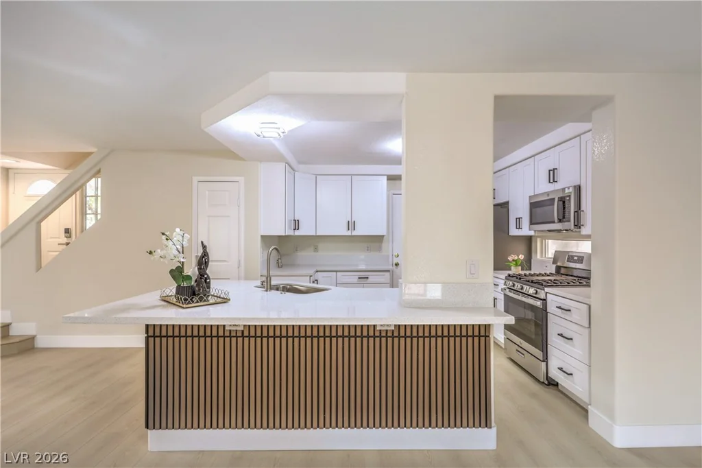 10034 Basalt Hollow, Las Vegas, NV 89148